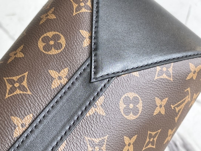 LV Shopping Bags